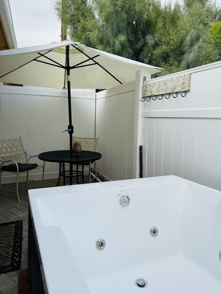 Mi Kasa Hot Springs 420, Adults only, Clothing Optional property views in Desert Hot Springs, CA — gallery photo 3