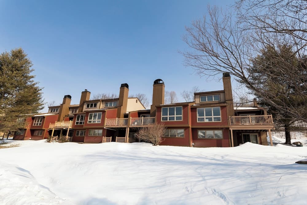 Grand Summit Resort, A Vail Resorts Property featured exterior or lobby in West Dover — similar hotel