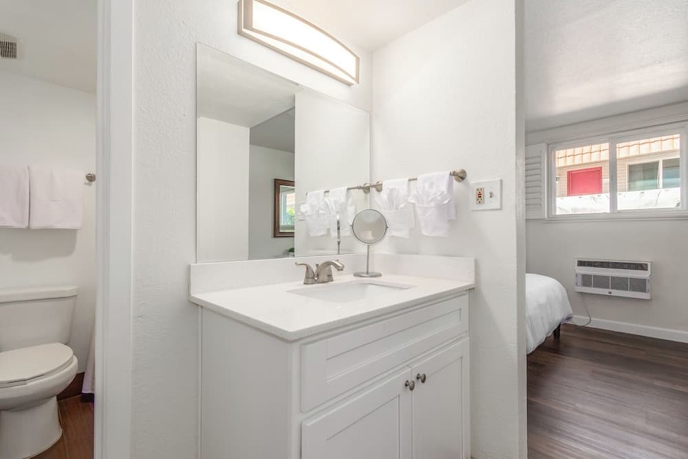Tempe Oasis property views in Tempe, AZ — gallery photo 3