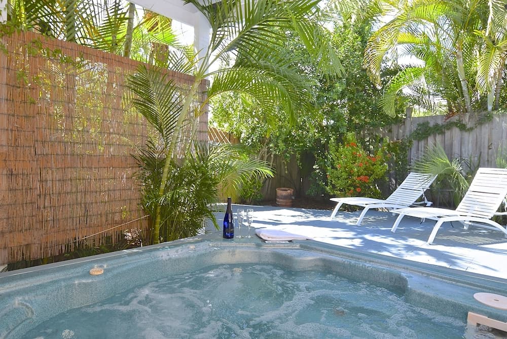 Turtle Beach Resort property views in Siesta Key, FL — gallery photo 3