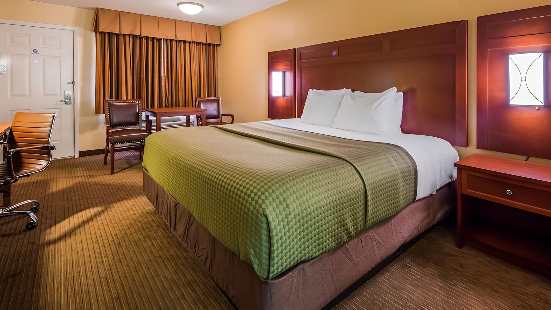 Best Western Llano interior in Llano, TX — gallery photo 2