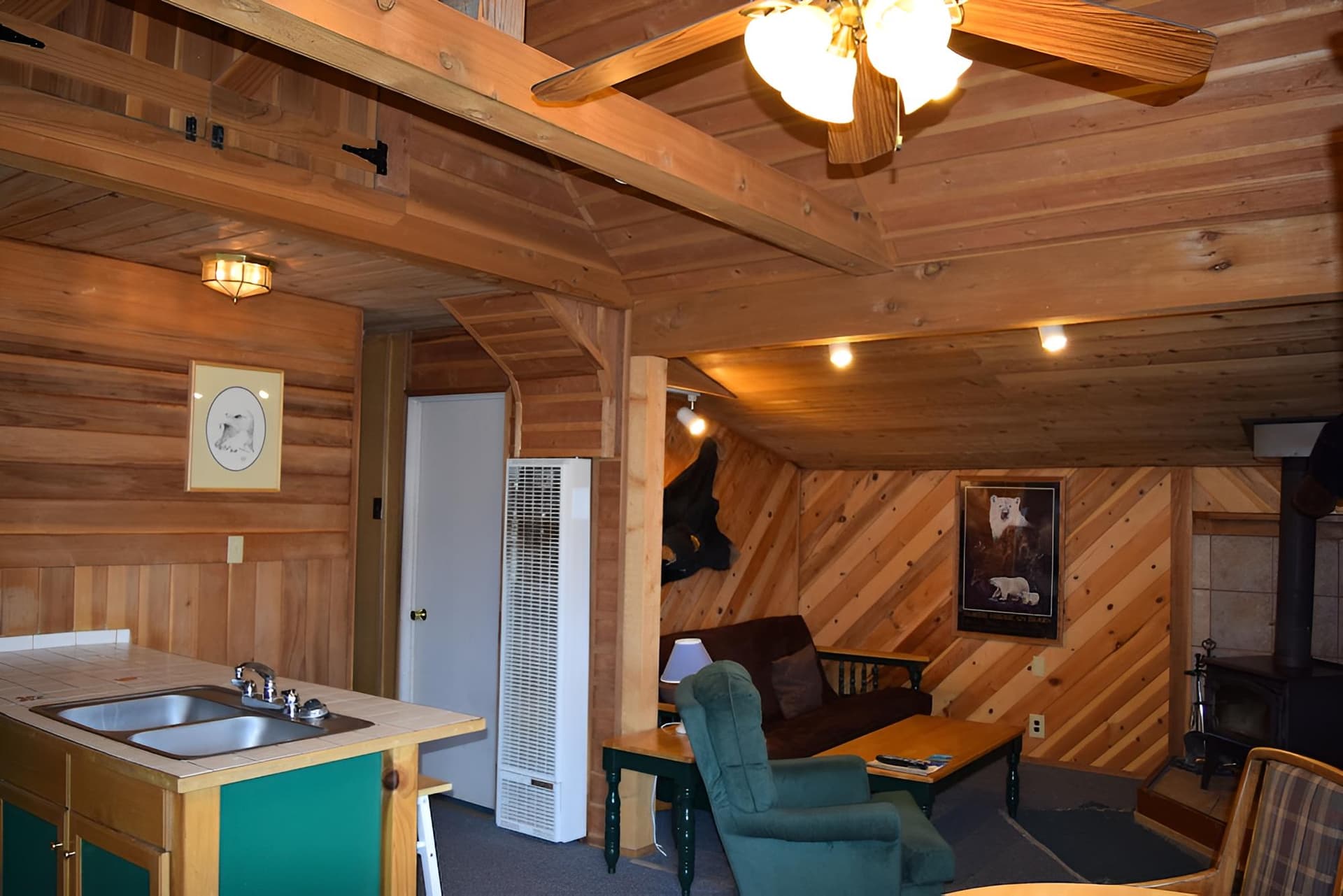 June Lake Pines — hotel in June Lake, California