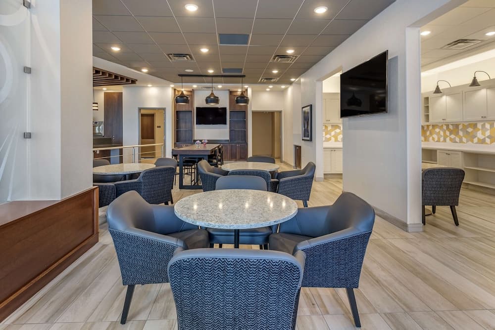 Hyatt Place Indianapolis Carmel interior in Carmel, IN — gallery photo 2