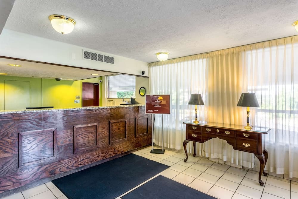 Americas Best Value Inn Edgewood property views in Edgewood, MD — gallery photo 3