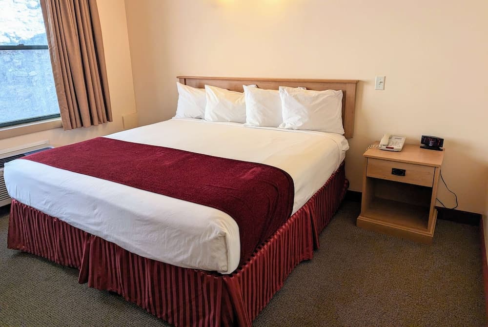 Travelodge Inn & Suites by Wyndham Deadwood interior in Deadwood, SD — gallery photo 2