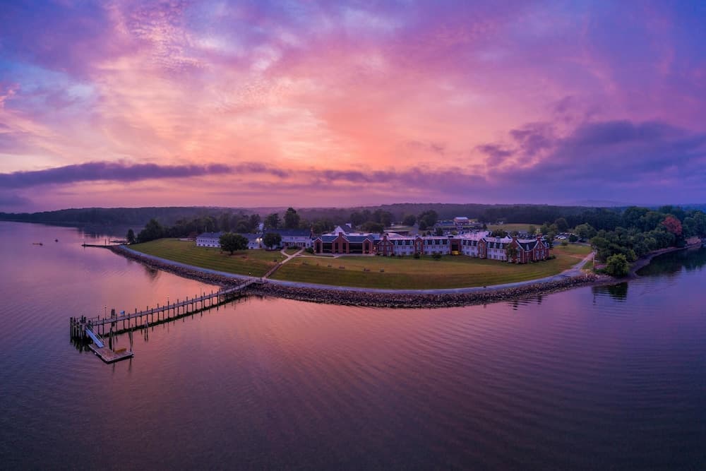 Top Floor Standard Deluxe — hotel in North East, Maryland