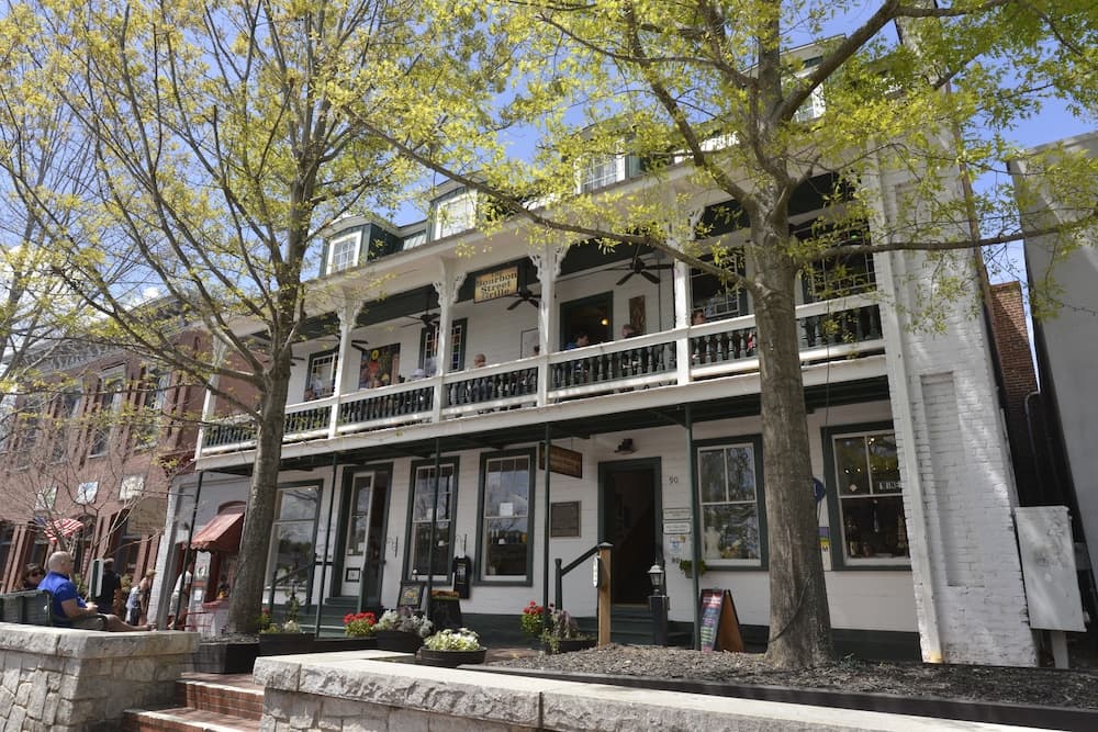 Hall House Hotel — hotel in Dahlonega, Georgia