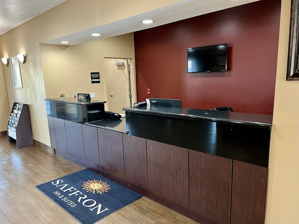 Red Roof Inn & Suites Houma property views in Houma, LA — gallery photo 3
