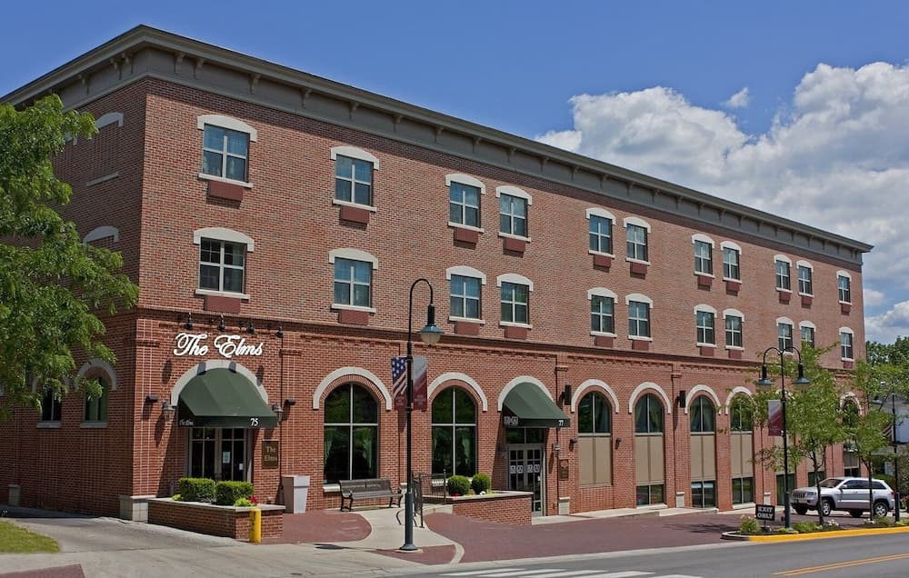 The Elms Hotel — hotel in Oxford, Ohio