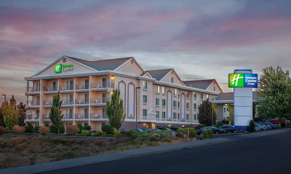 Holiday Inn Express & Suites Richland by IHG — hotel in Richland, Washington
