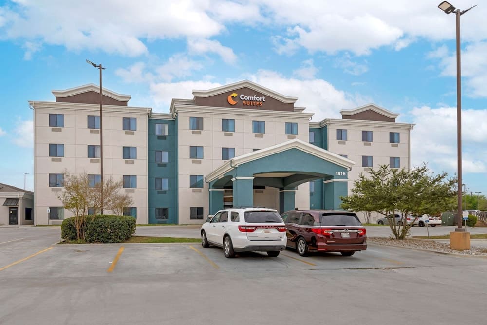 Comfort Suites Copperas Cove featured exterior or lobby in Copperas Cove, TX — similar hotel
