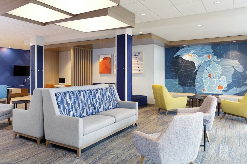 Holiday Inn Express & Suites Clarksville North by IHG — hotel in Clarksville, Tennessee