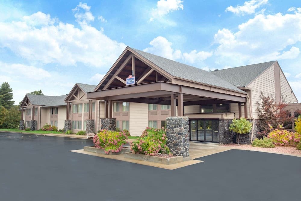AmericInn by Wyndham Black River Falls I-94 on ATV Trail — hotel in River Falls, Wisconsin