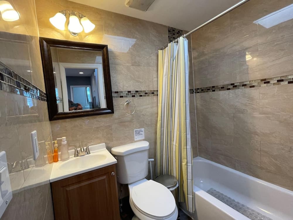Brooklyn 3BR Near Subways — hotel in Brooklyn, New York