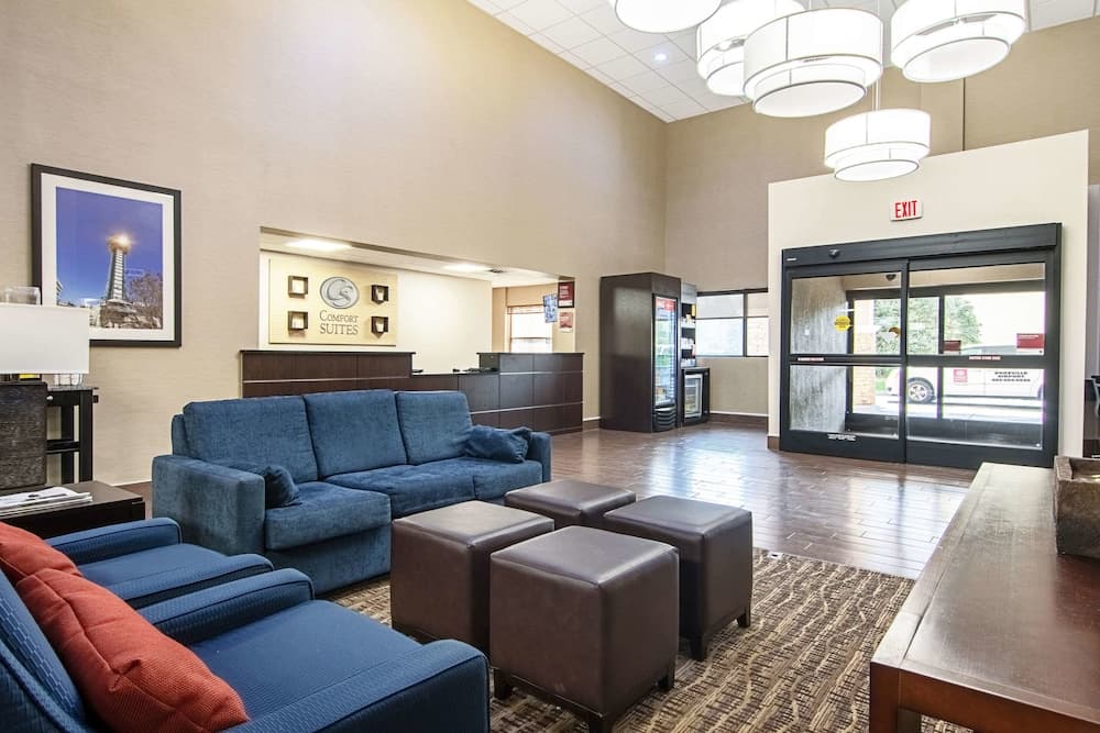 Comfort Suites Knoxville Airport interior in Alcoa, TN — gallery photo 2