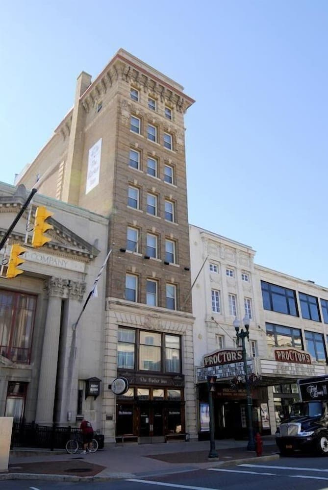 The Parker Inn & Suites — hotel in Schenectady, New York