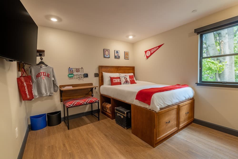 The Dorm Hotel — hotel in Ithaca, New York