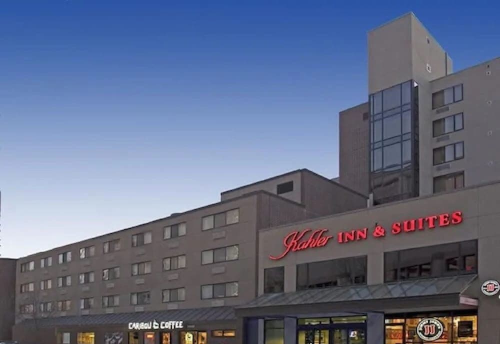Kahler Inn and Suites - Mayo Clinic Area — hotel in Rochester, Minnesota