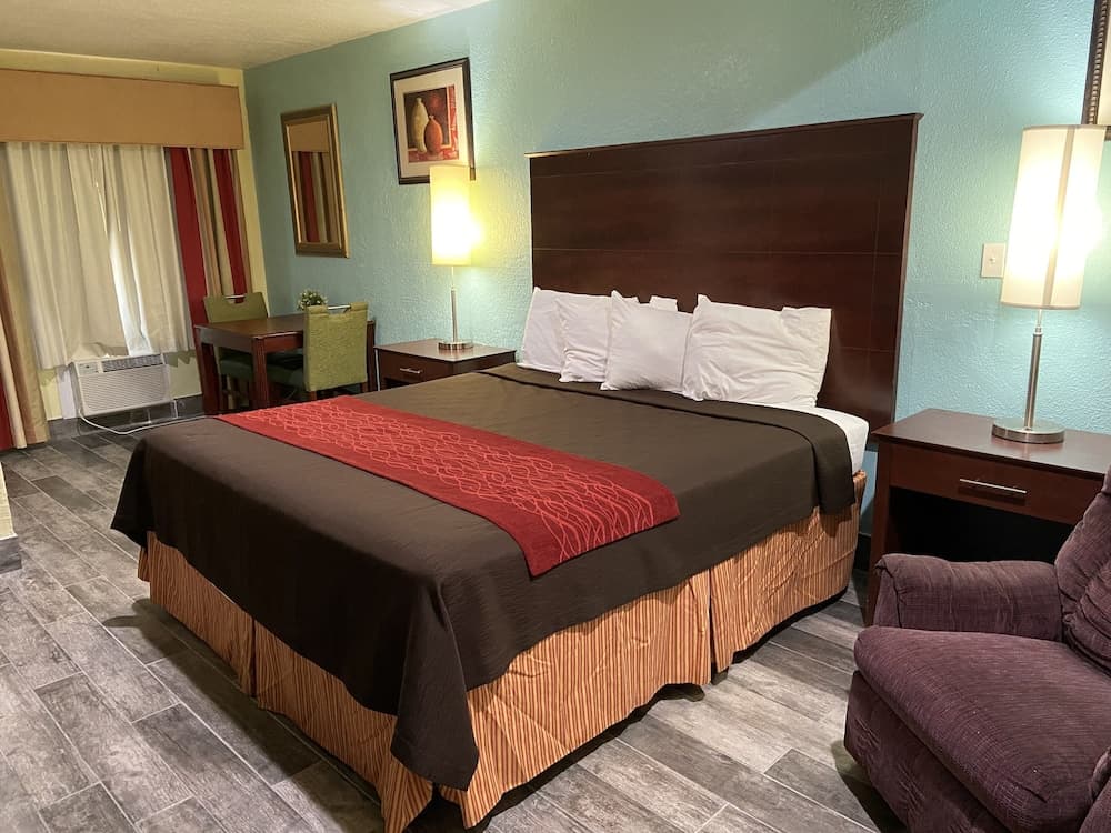 Delux Inn Clearwater — hotel in Clearwater, Florida