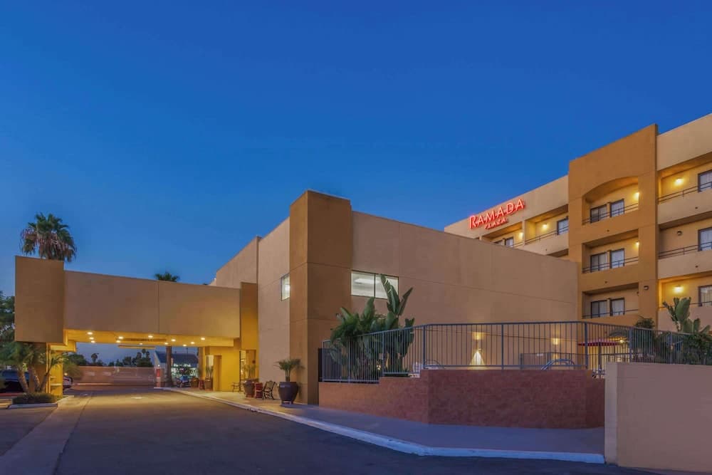 Ramada Plaza by Wyndham Garden Grove/Anaheim South — hotel in Garden Grove, California