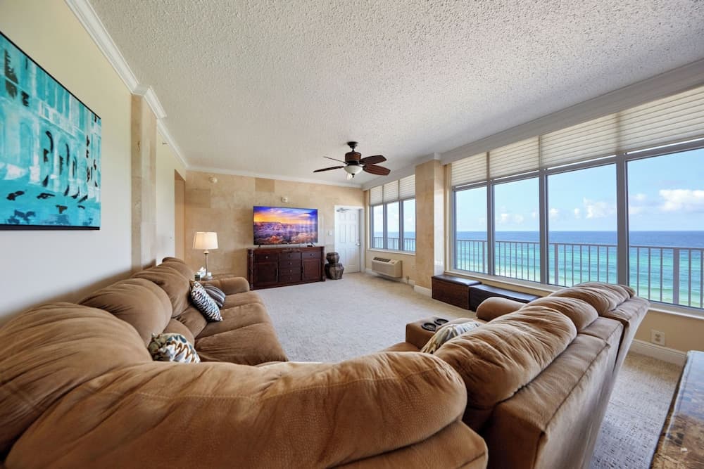 Palmetto Beachfront Hotel, a By the Sea Resort — hotel in Panama City Beach, Florida