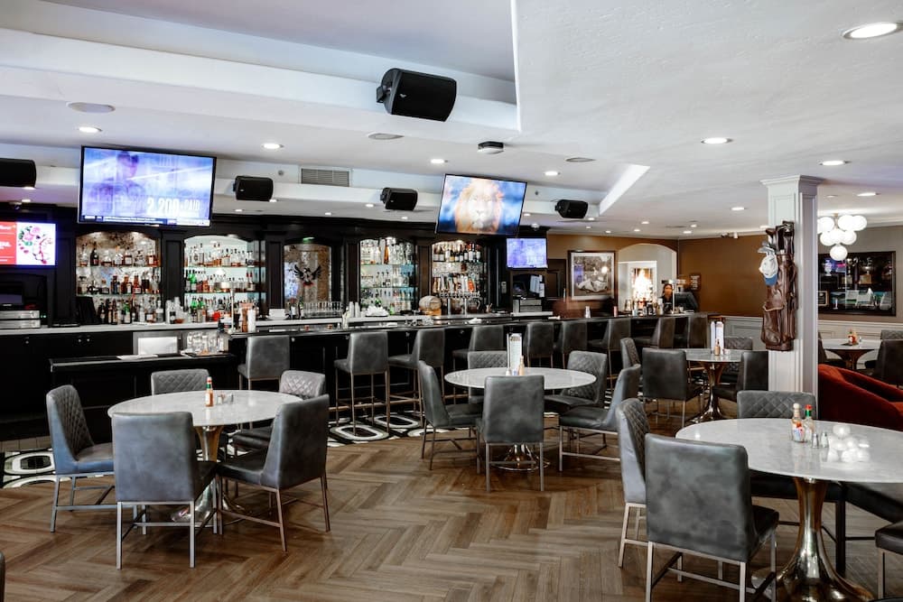 Singing Hills Golf Resort featured exterior or lobby in El Cajon, CA — similar hotel