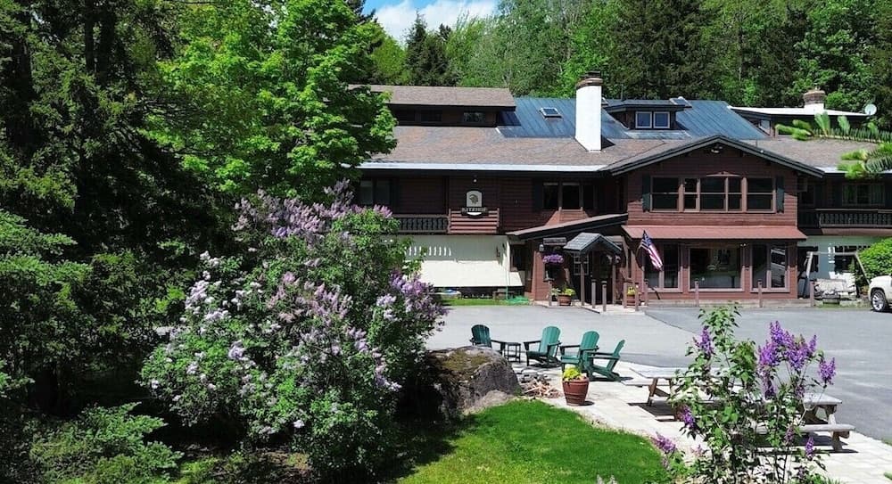 Kitzhof Inn featured exterior or lobby in West Dover — similar hotel