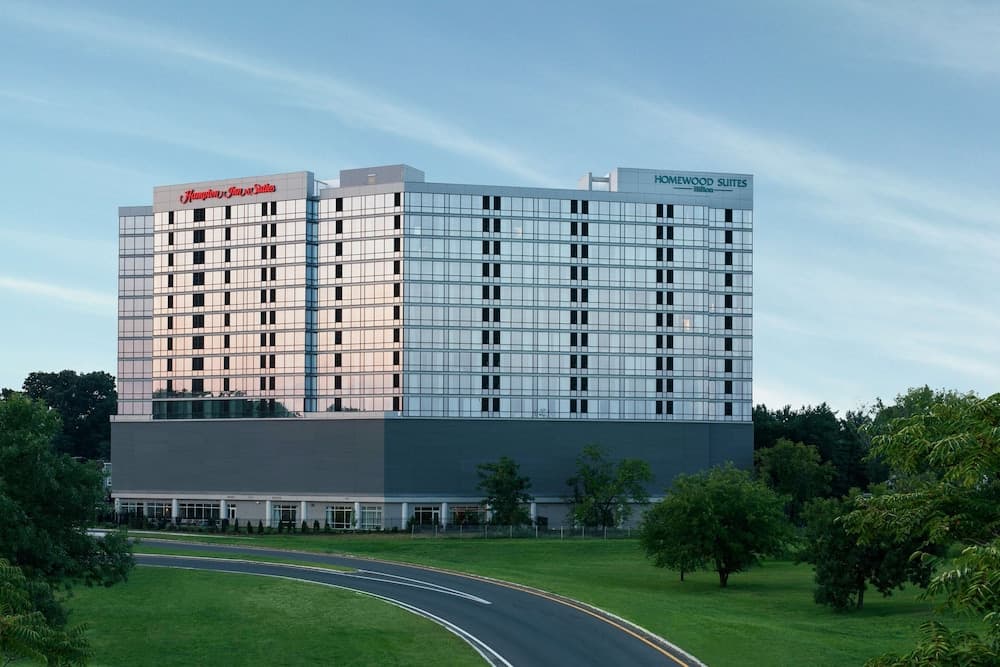 Homewood Suites by Hilton Teaneck Glenpointe — hotel in Tea, South Dakota