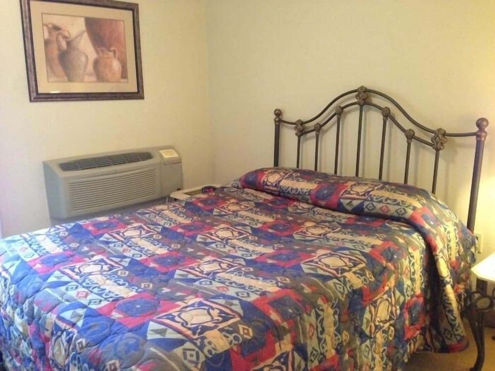 All Suites Inn Budget Host property views in Lewisburg, PA — gallery photo 3