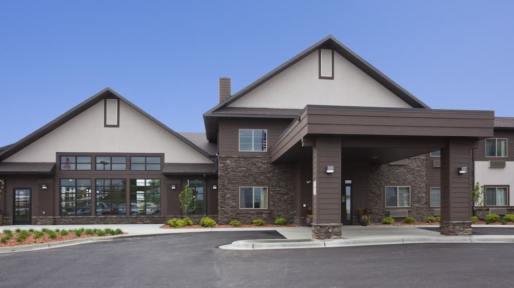 Grandstay Hotel And Suites Luverne — hotel in Luverne, Minnesota