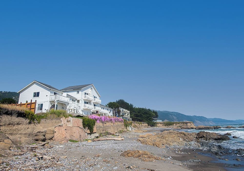 Black Sands Inn — hotel in Shelter Cove, California