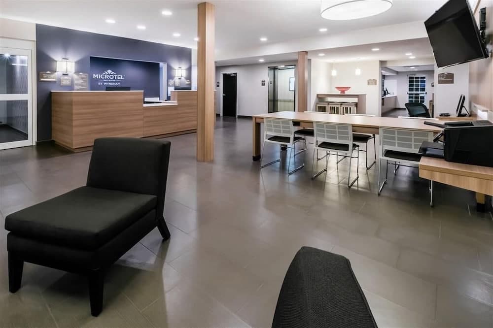 Microtel Inn and Suites by Wyndham Monahans interior in Monahans, TX — gallery photo 2