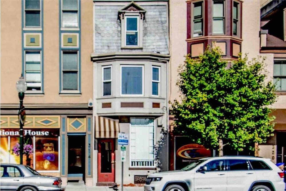 Quirky Downtown Loft featured exterior or lobby in Harrisburg, PA — similar hotel