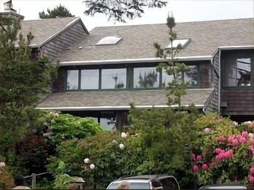 The Inn at Manzanita — hotel in Manzanita, Oregon