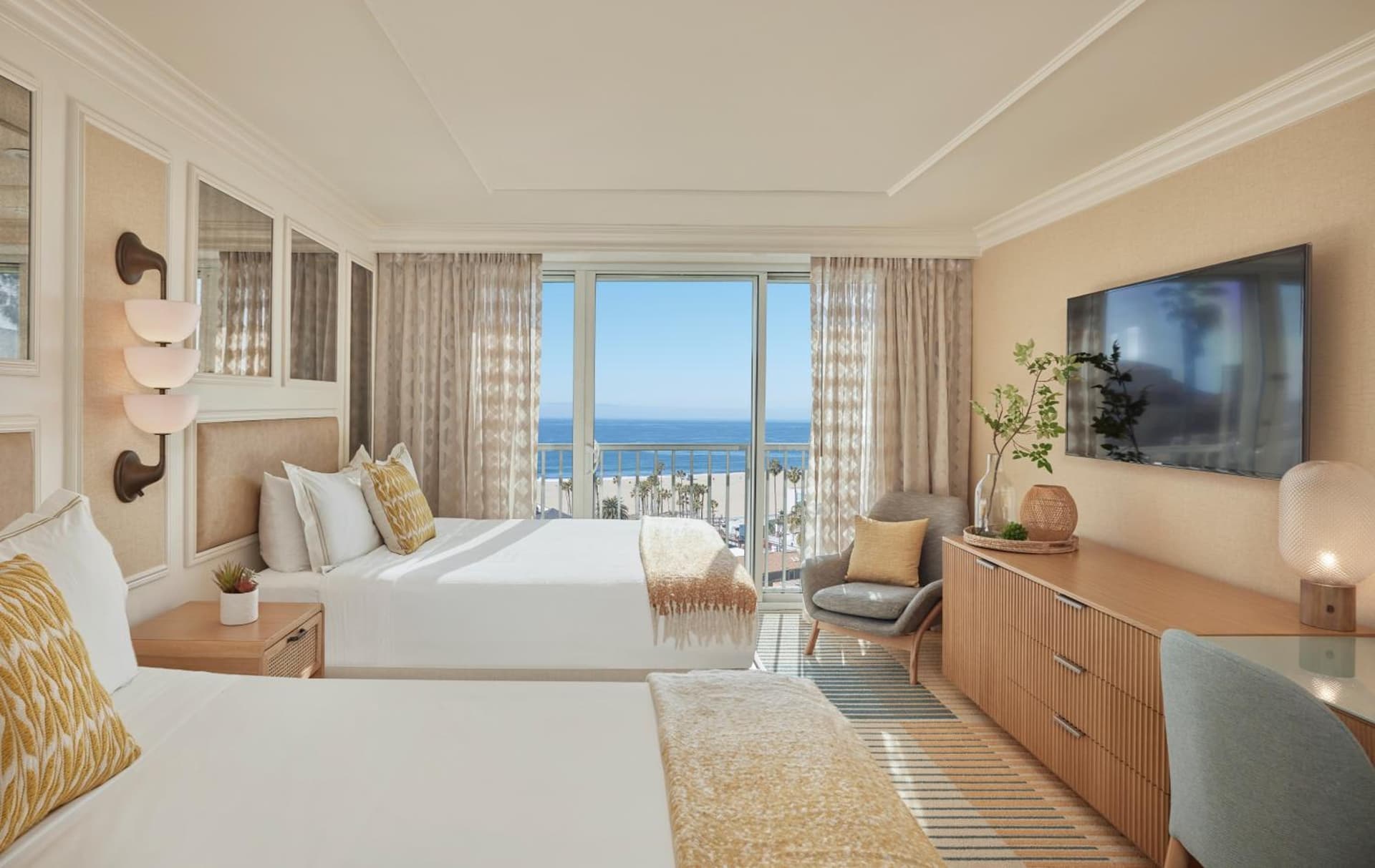Ocean View Two Queens at Viceroy Santa Monica in Los Angeles, CA